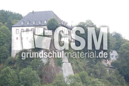 Burg_Bilstein.jpg